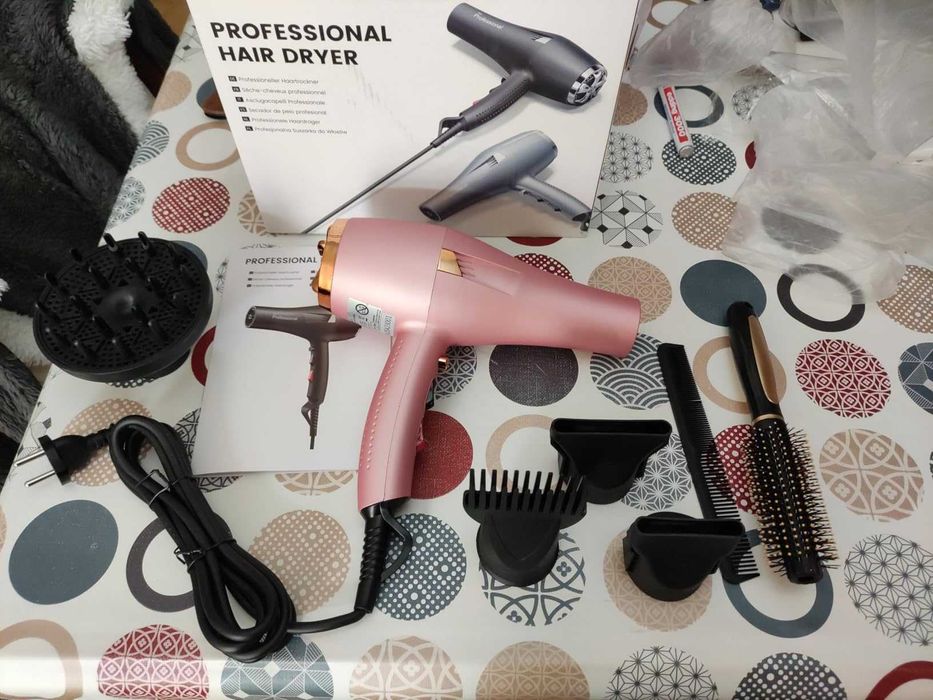 Професионален сешоар с йонна струя, дифузер и концентратор, розов