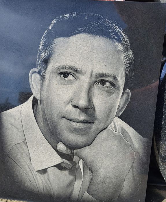 Foto Gravura in Granit, Quartz, Mozaic, Sticla, Gresie, Faianta