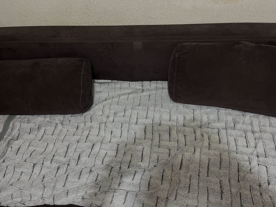 canapea extensibilă cu ladă de depozitare