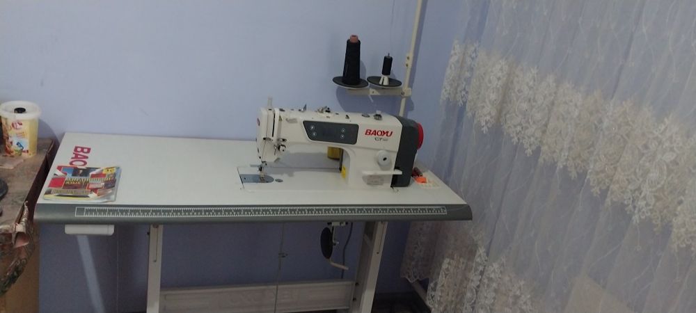 Tikuv moshinasi sotiladi !!!Baoyu 180