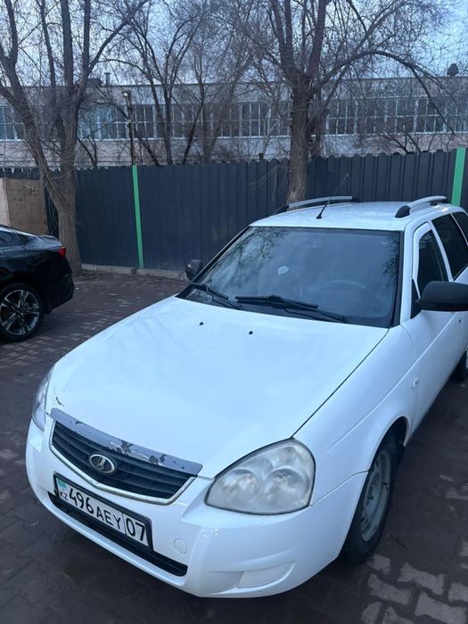 Приора универсал срочно.