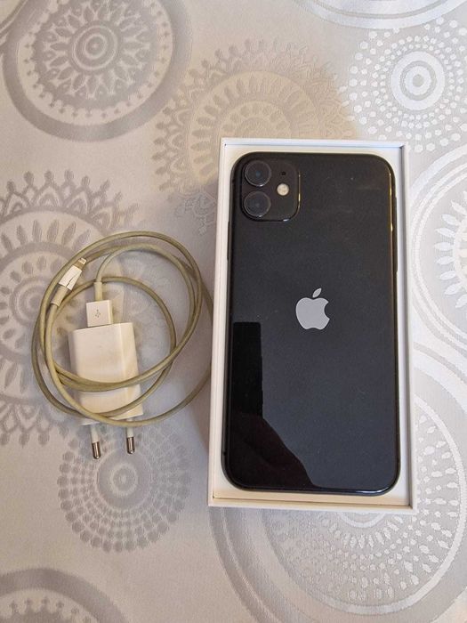 Смартфон Айфон 11, 64 Гб