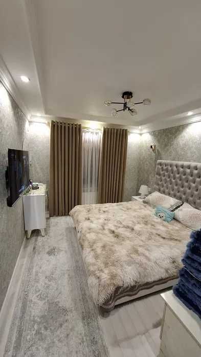 Срочно Продам 3х комн 2/5 в Центре против Гостиница Россия