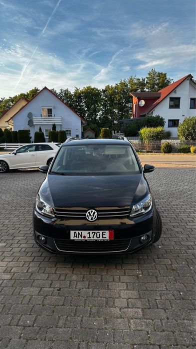 VOLKSWAGEN Touran 2012 — imagine 3