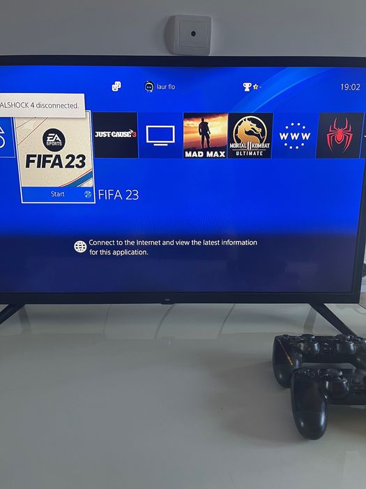 Playstation 4 Slim + manete + jocuri
