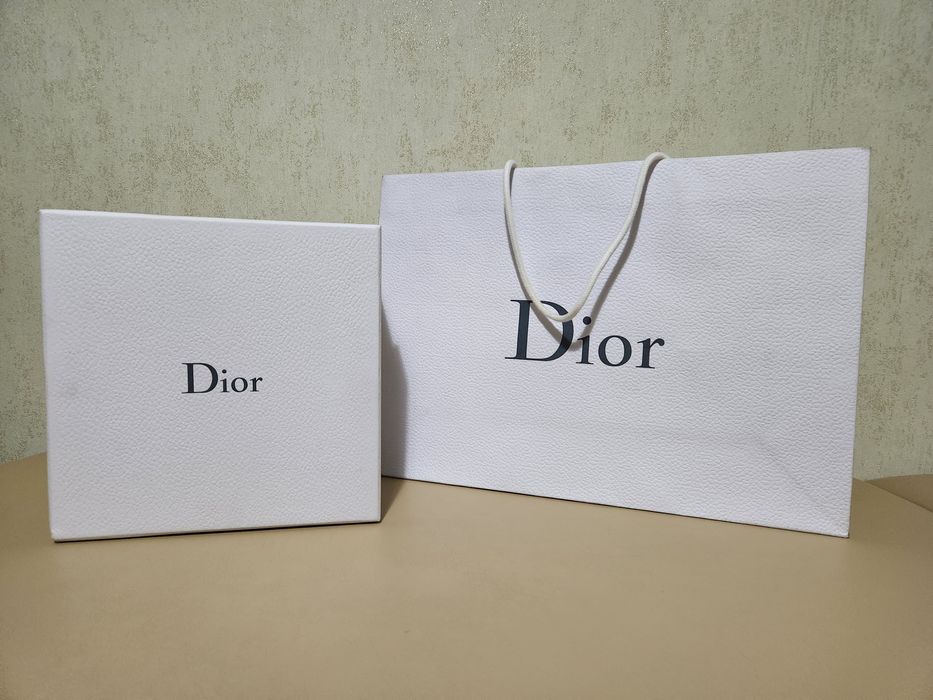 Подарочная упаковка от Dior