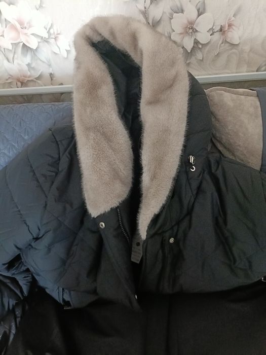Продам зимнее пальто