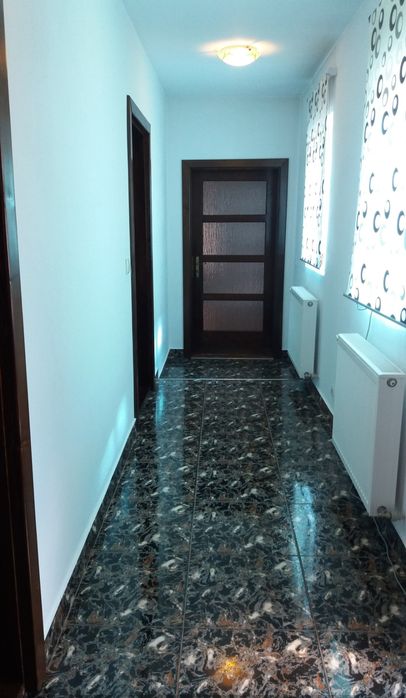 Vând casa renovata în Sebiș