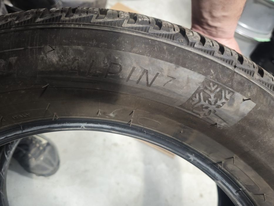 4 anvelope iarna Michelin Alpin 7 225 60 18 aproape noi