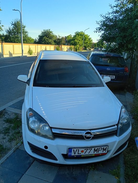 De vânzare Opel Astra 1.6 benzina cutie automata fara acte doar pentru dezmembrat