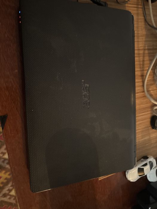 Ноутбук старый acer