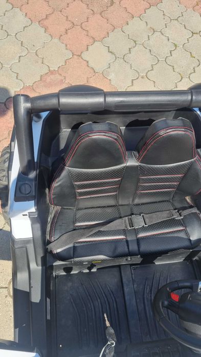 Masinuta electrica Xtreme Jumper UTV-MX White cu telecomanda 150W, doua locuri si roti Eva, unitate audio cu slot card si usb