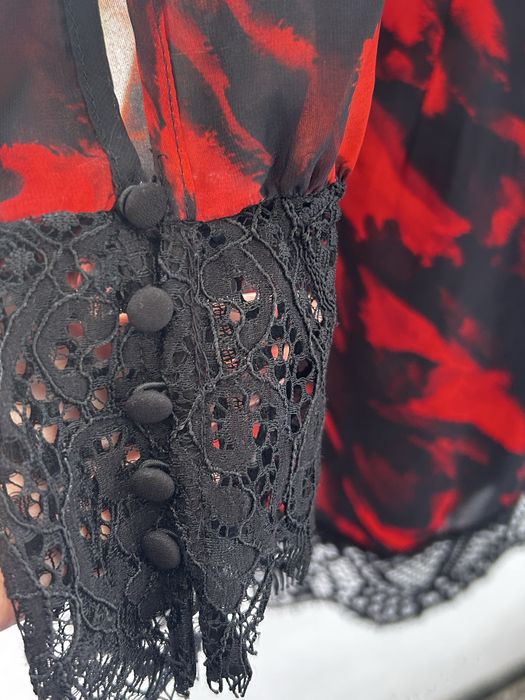 Червена вечерна рокля