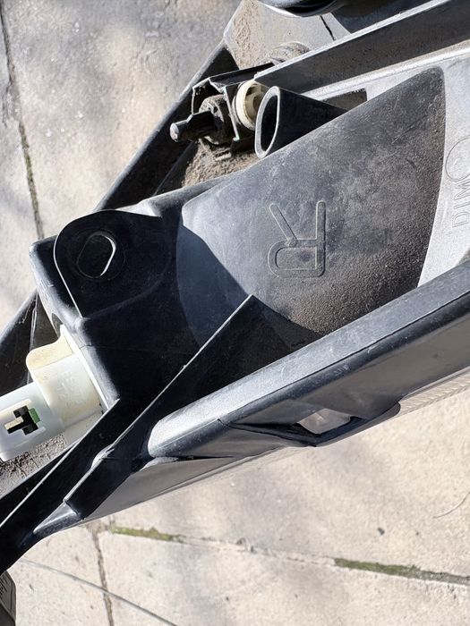 Фар за toyota yaris 2009 P9