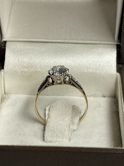 Inel solitaire aur 18kt.cu diamant 0.75ct