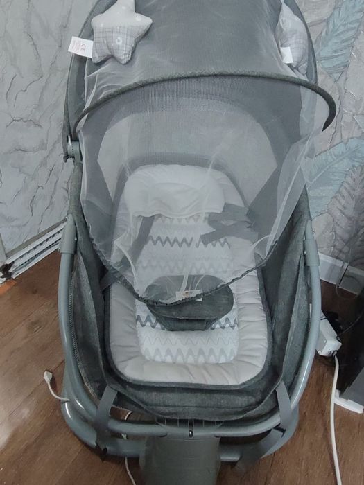 Продам Шезлонг новый