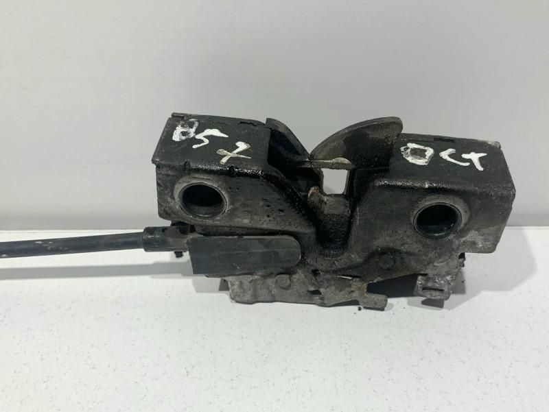 Broasca capota fata / motor Skoda Octavia 3 5E0823509B Berlina