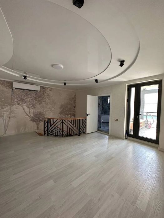 Гостиница России-Сдается дом под садик в престижном районе Ташкента!