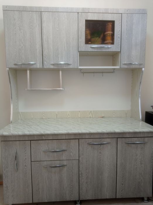 Кухонная мебель деревянном