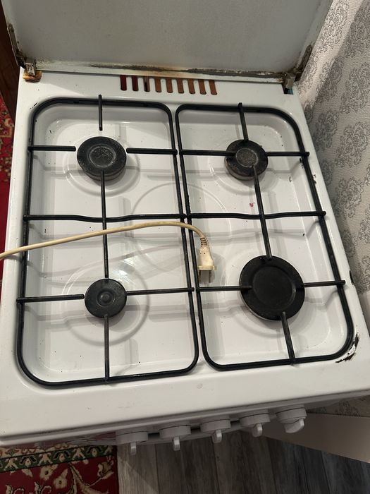 Продам газовую плиту