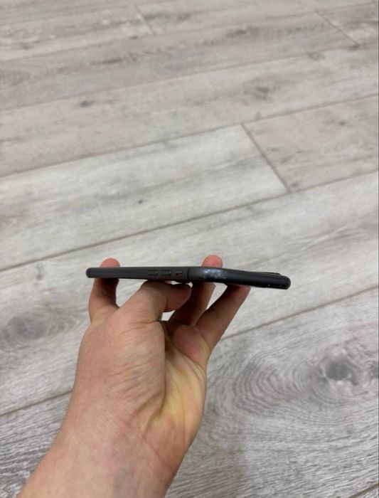Iphone 11 128gb hammajoyi ishlaydi