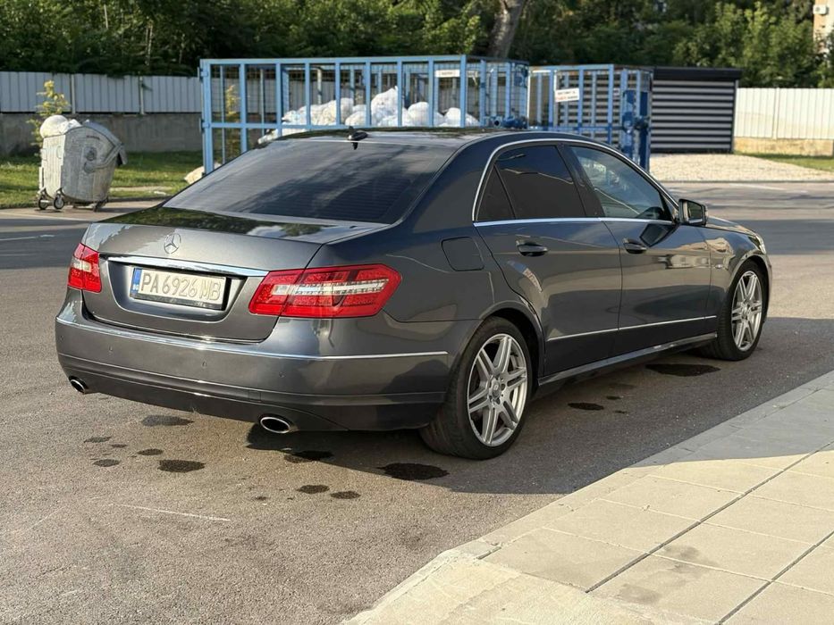 Mercedes-Benz E350 CDI Avantgarde, 2010 г., 230 000 км