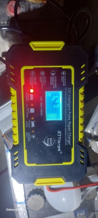 Зарядник акумлятира