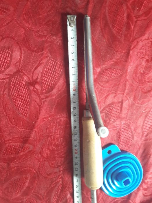 Ретро преса за коса стари прибори за нокти,сувенири,снимки