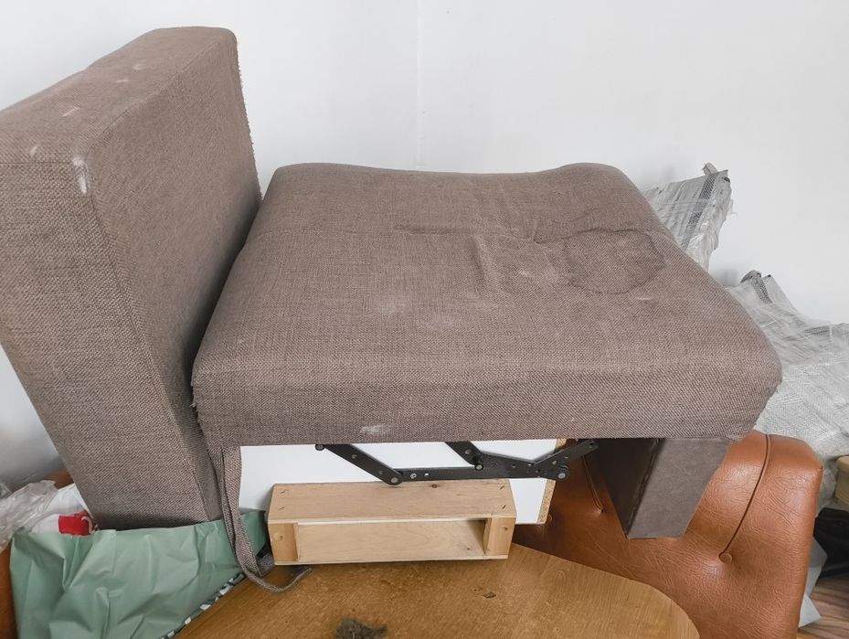 Отдам даром диван