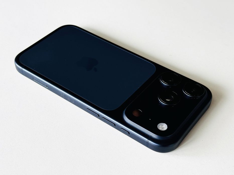 Iphone 17 Pro 256GB Blue Гаранция 6 месеца