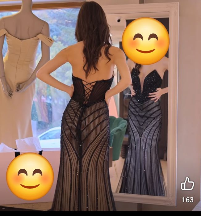 Рокля за бална вечер