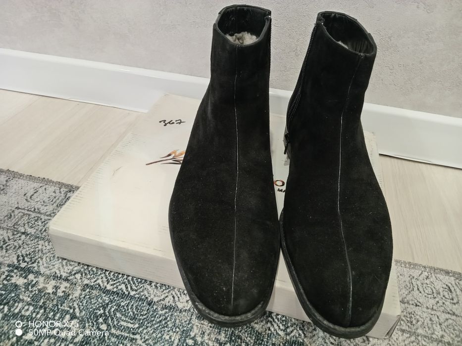 Ботинки замшевые размер 41