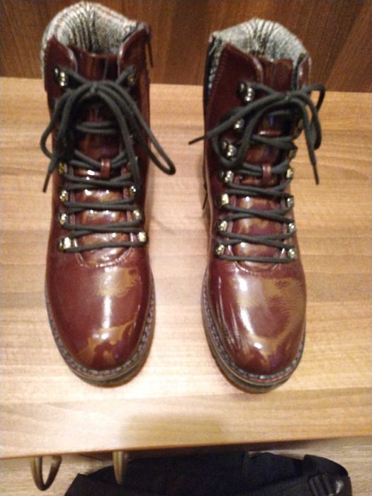 Дамски зимни боти