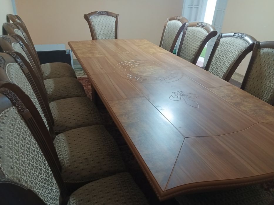 Стол стул сотилади