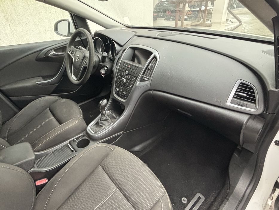 Etrieri spate opel astra  j  facelift 1.6ecoflex 2018