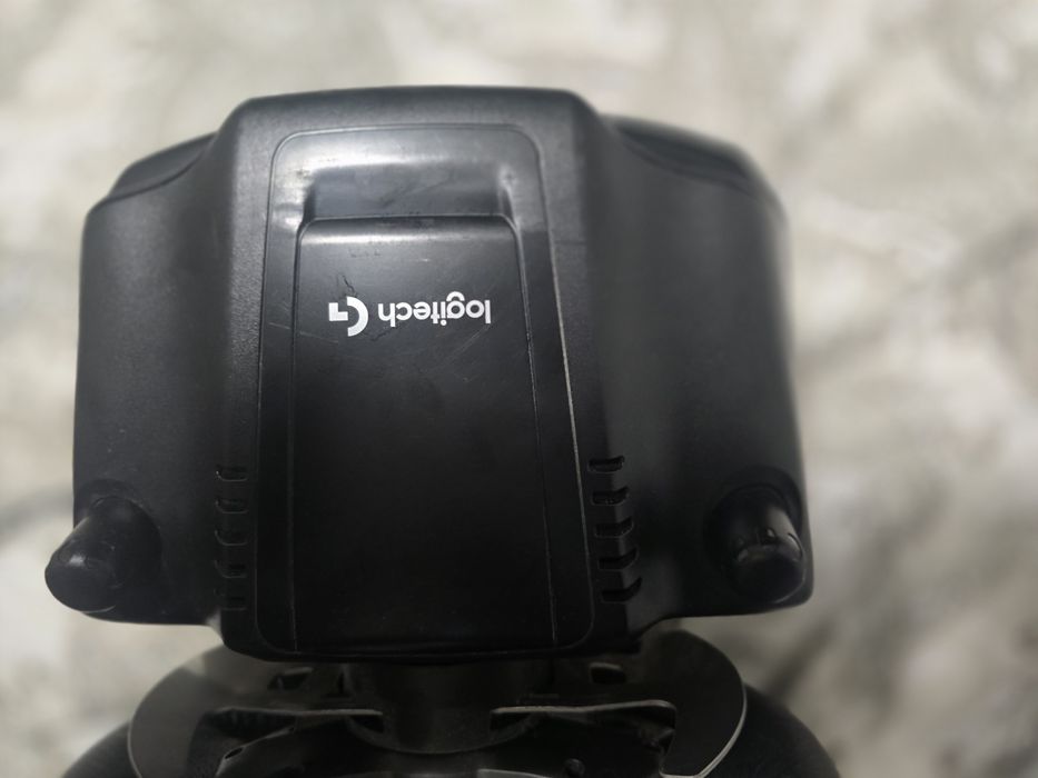 Volan, schimbator si pedale logitech