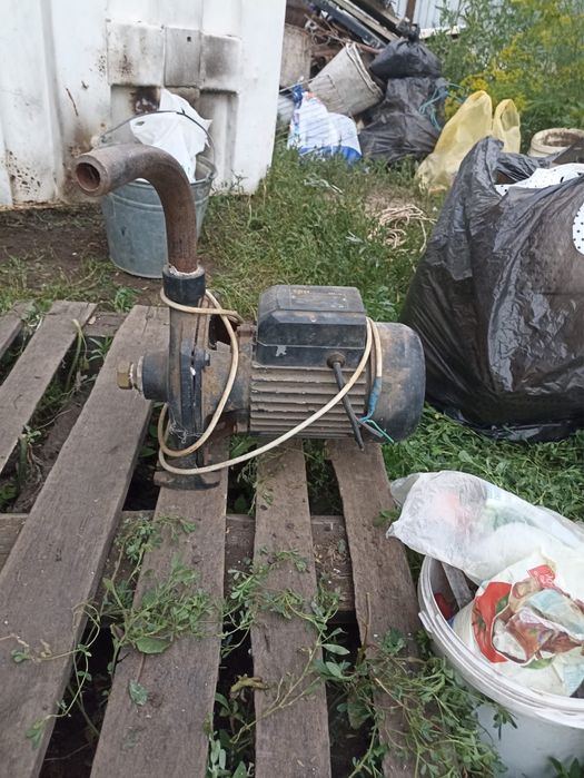 Продам насос для воды