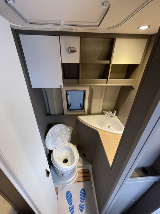 Autorulotă/ CamperVan/ nouă/ premium/ Lmc Innovan 600/ cutie automată