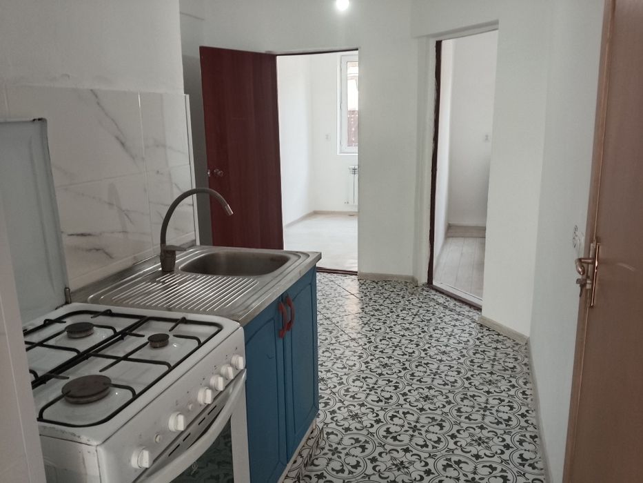 Сдам 2 комнатный квартира по всей удобствой