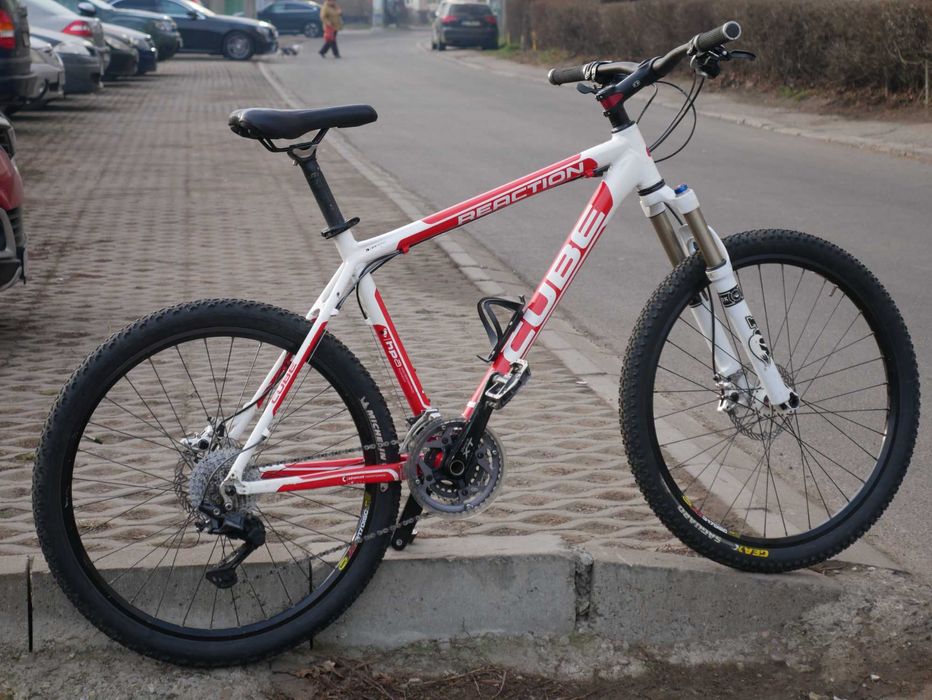 Bicicleta Cube Reaction PRO 10Kg, Roti 26 inchi , furca FOX