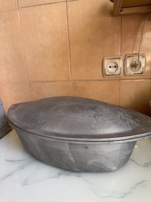 Утятница продам чугун