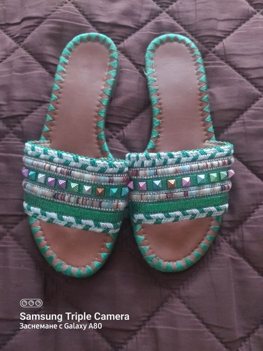 летни дамски чехли в зелен цвят