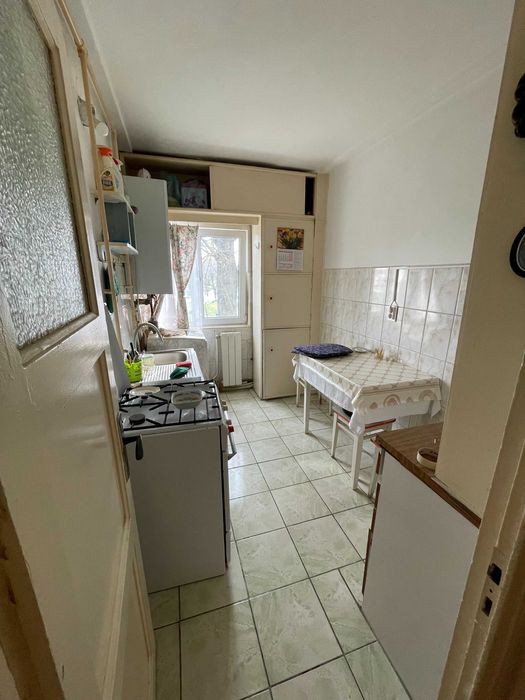 Apartament 3 camere semidecomandat | Ultracentral | Zonă liniștită |  Onesti, str. Cașinului //VÂNZARE — FĂRĂ SCHIMBURI