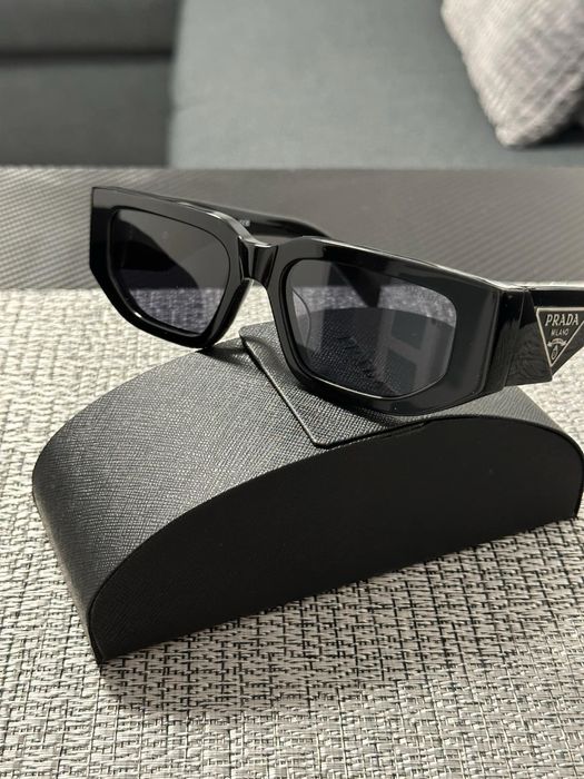 Слънчеви очила prada