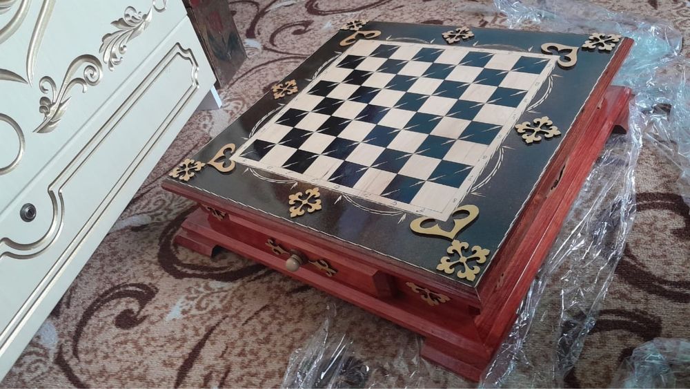 Шахматный ларец доска