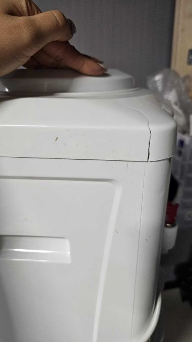 Диспенсър за вода ELITE WDE-2535, Транспортен дефект