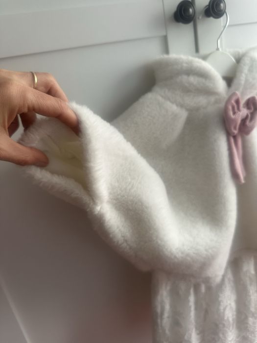 Красива бяла рокля с дантела Mamas&Papas размер 12-18 месеца