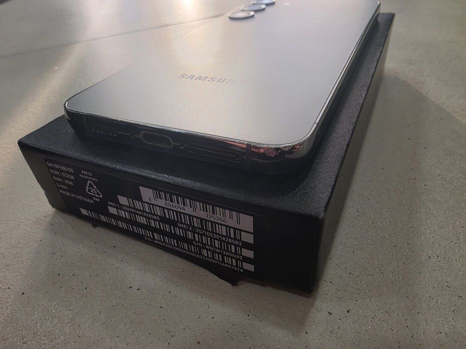 Телефон Samsung S 23 plus + 512 GB + 7бр. Кейсове подарък