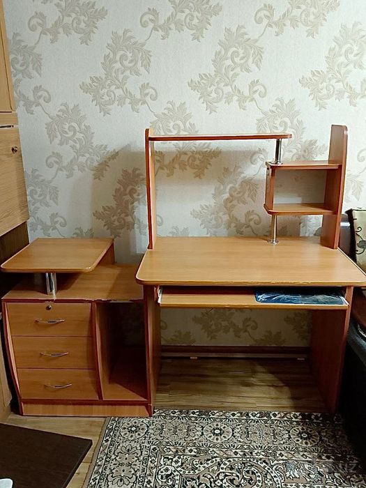 Компьютерный стол