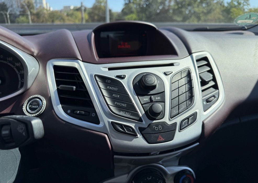 Ford Fiesta  titanium